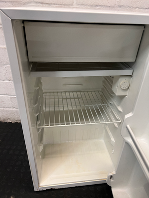 Daewoo White Bar Fridge - Needs Review / For Repair - 2ndhandwarehouse.com