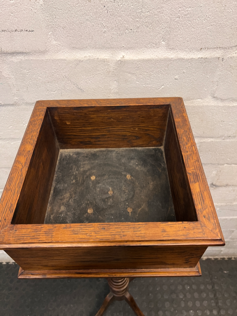 Traditional Dark Wood Turned Pedestal Planter Stand