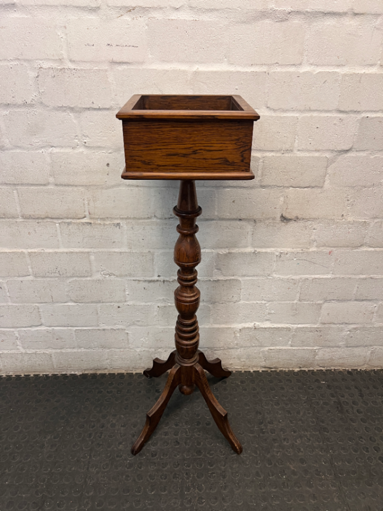 Traditional Dark Wood Turned Pedestal Planter Stand