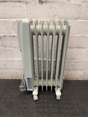 DeLonghi Oil-Filled Column Heater — Good Working Order