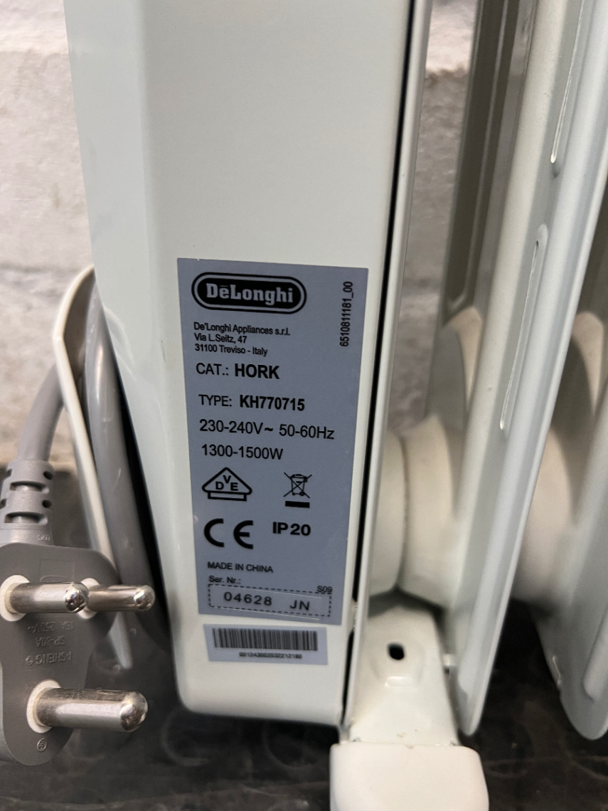 DeLonghi Oil-Filled Column Heater — Good Working Order