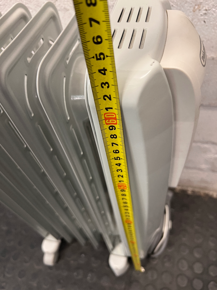 DeLonghi Oil-Filled Column Heater — Good Working Order