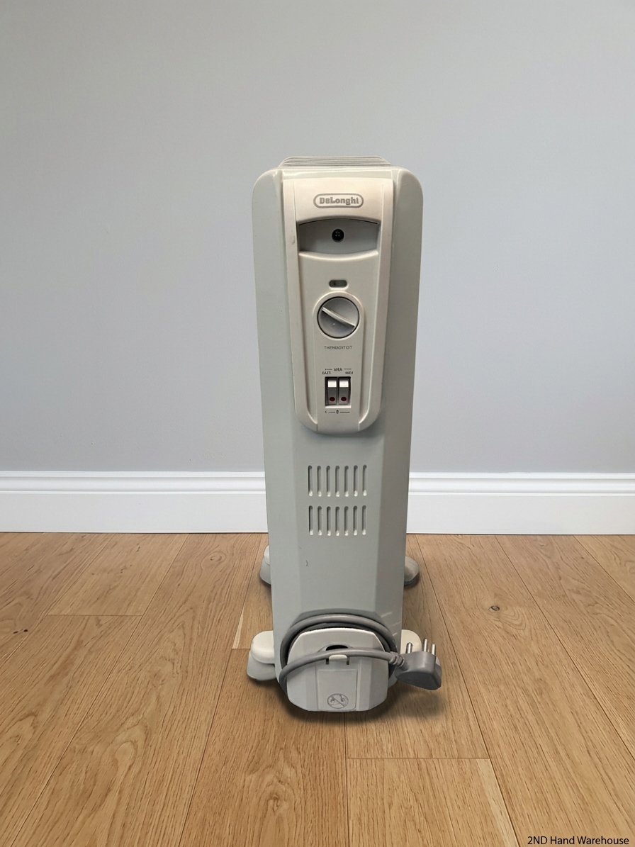 DeLonghi Oil-Filled Column Heater — Good Working Order
