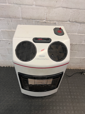 DeLonghi Thermostatica White Gas Heater — Working Order with Perishing Gas Hose