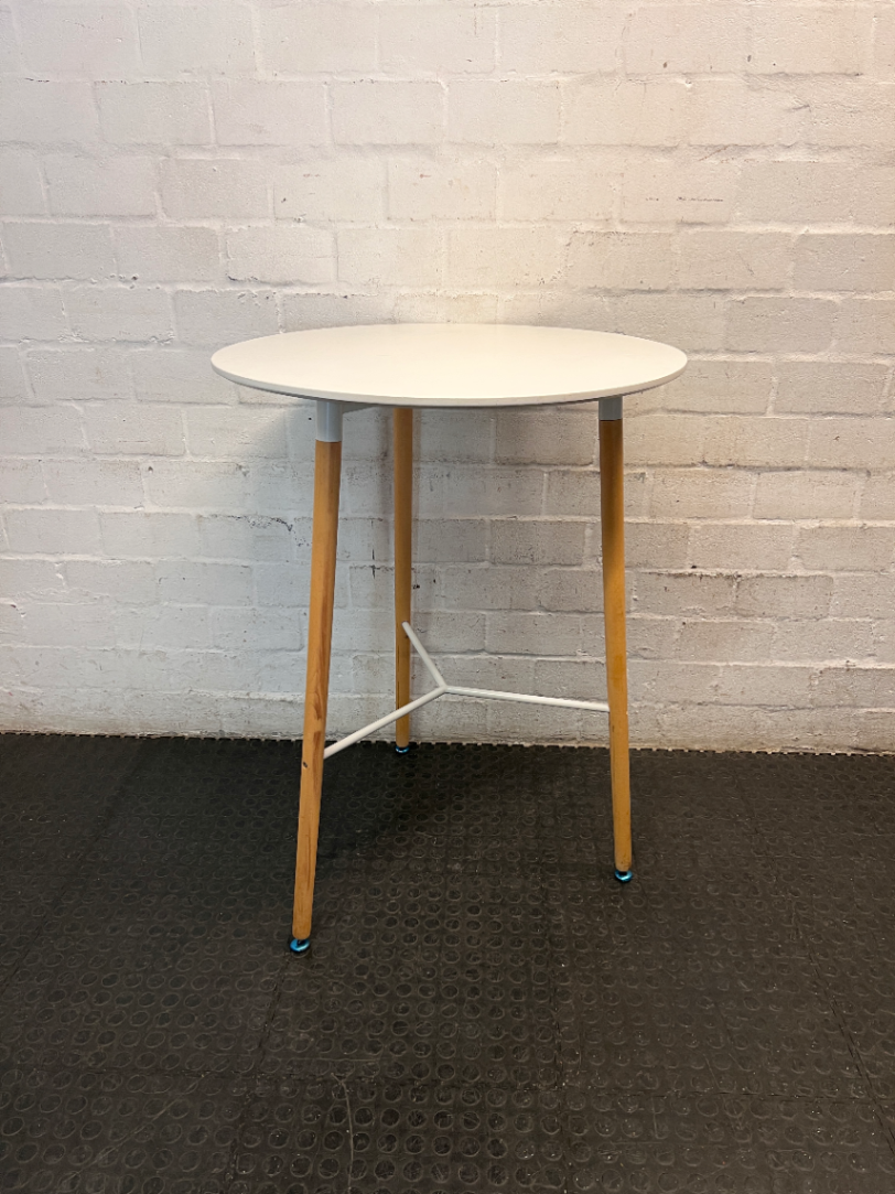 Decofurn Capri Round Table with Wooden Legs — Visible Wear and Architectural Loose Parts