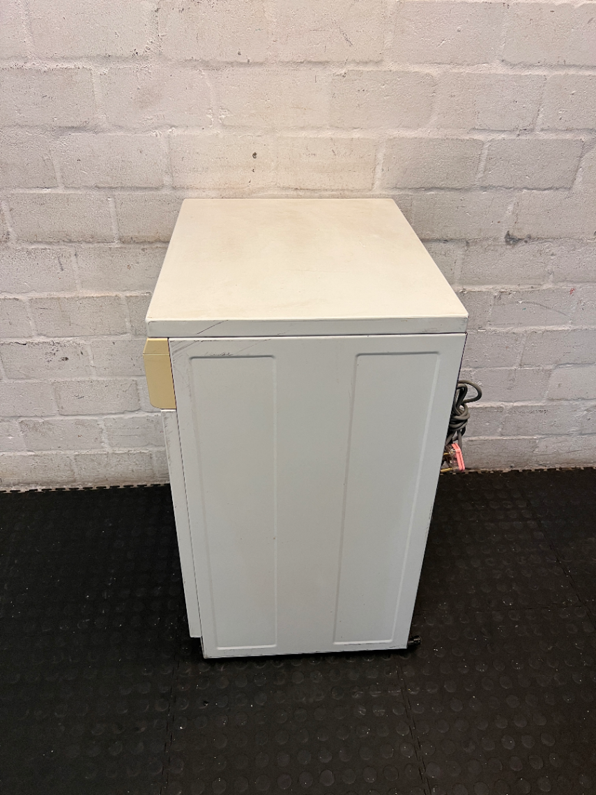 Defy Autodry 5 Tumble Dryer - Noisy Spin and Cracked Bezel - 2ndhandwarehouse.com