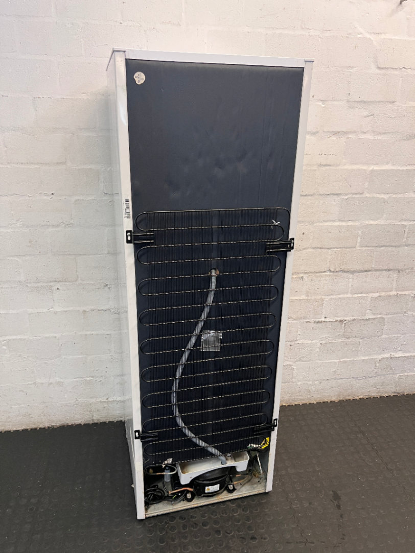 Defy C-300 Upright Fridge Freezer in White — Good Working Order - Fair Condition - 2ndhandwarehouse.com