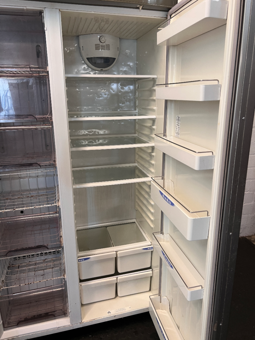 Defy Double Door Fridge Freezer - Silver (Partial Freezer & Rust Issues) - 2ndhandwarehouse.com