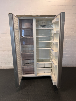 Defy Double Door Fridge Freezer - Silver (Partial Freezer & Rust Issues) - 2ndhandwarehouse.com