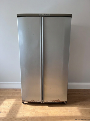 Defy Double Door Fridge Freezer - Silver (Partial Freezer & Rust Issues) - 2ndhandwarehouse.com
