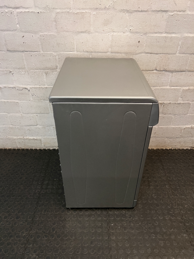 Defy Silver Tumble Dryer — Working Order with Surface Scratches