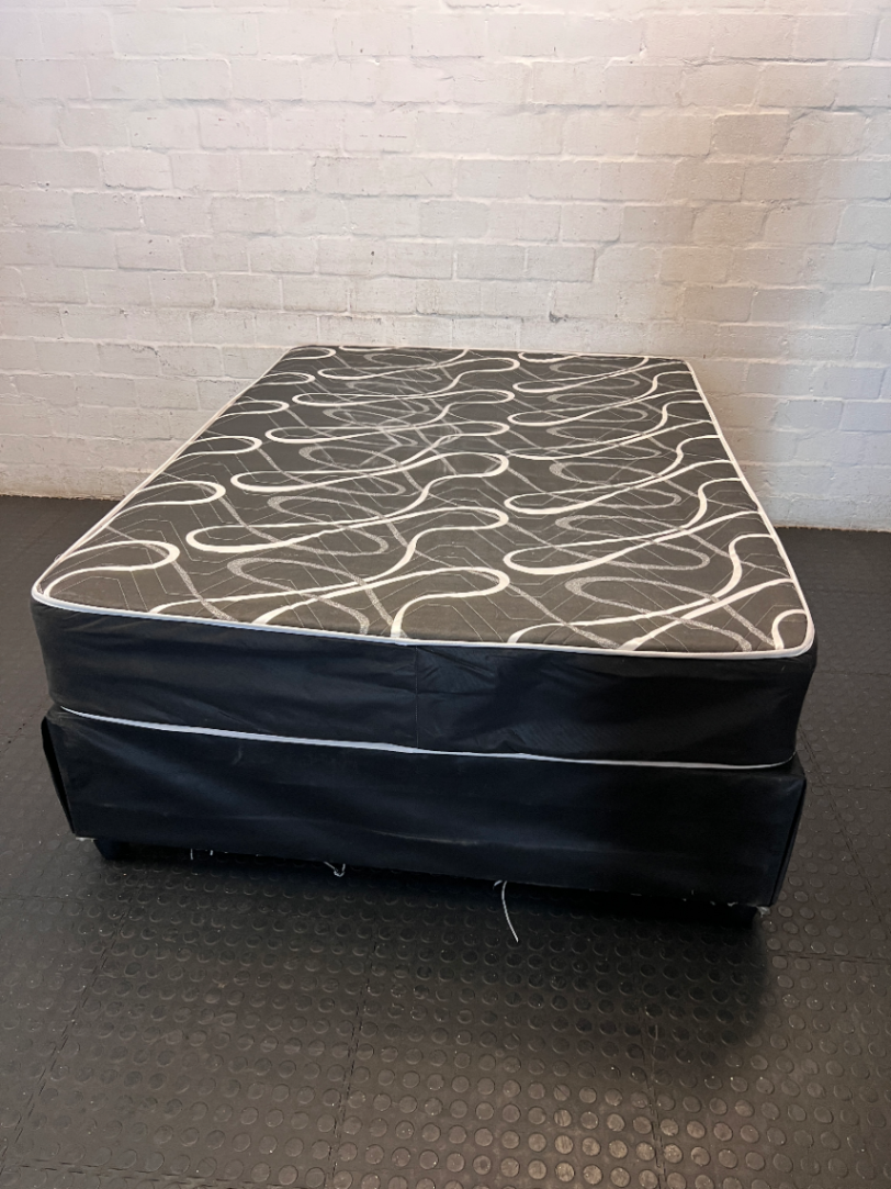 Double Bed Base Set — Damaged Base Cover & Soft Mattress - 2ndhandwarehouse.com