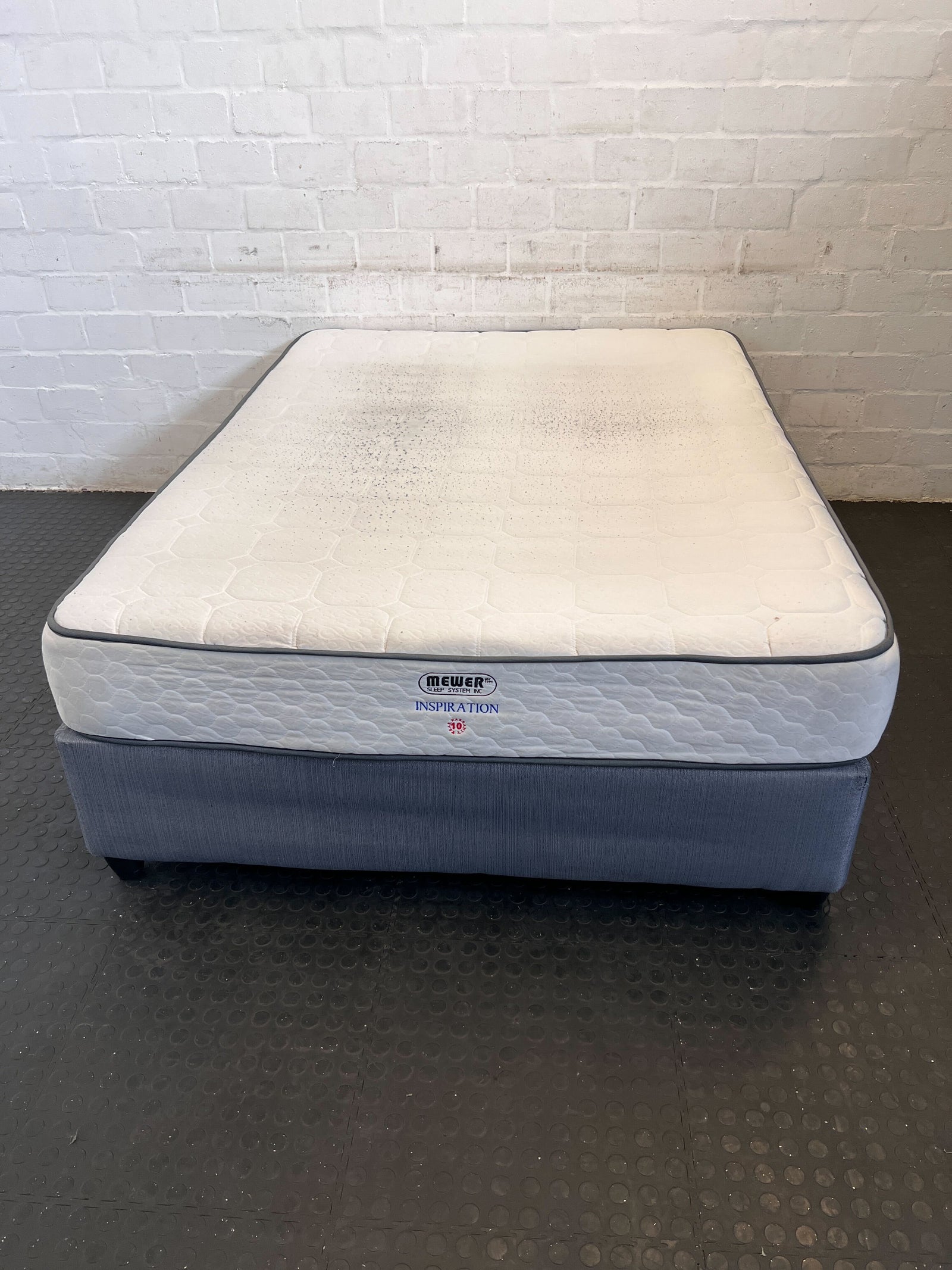Double Size Mewer Inspiration Mattress - Minor Wear, Comfortable Sleep - REDUCED