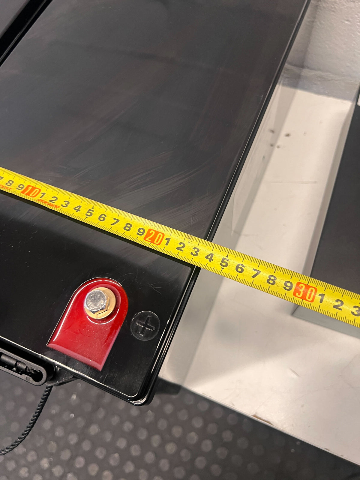 Dual Lithium-ion 24v Battery & Inverter System – 2400VA, Great Condition