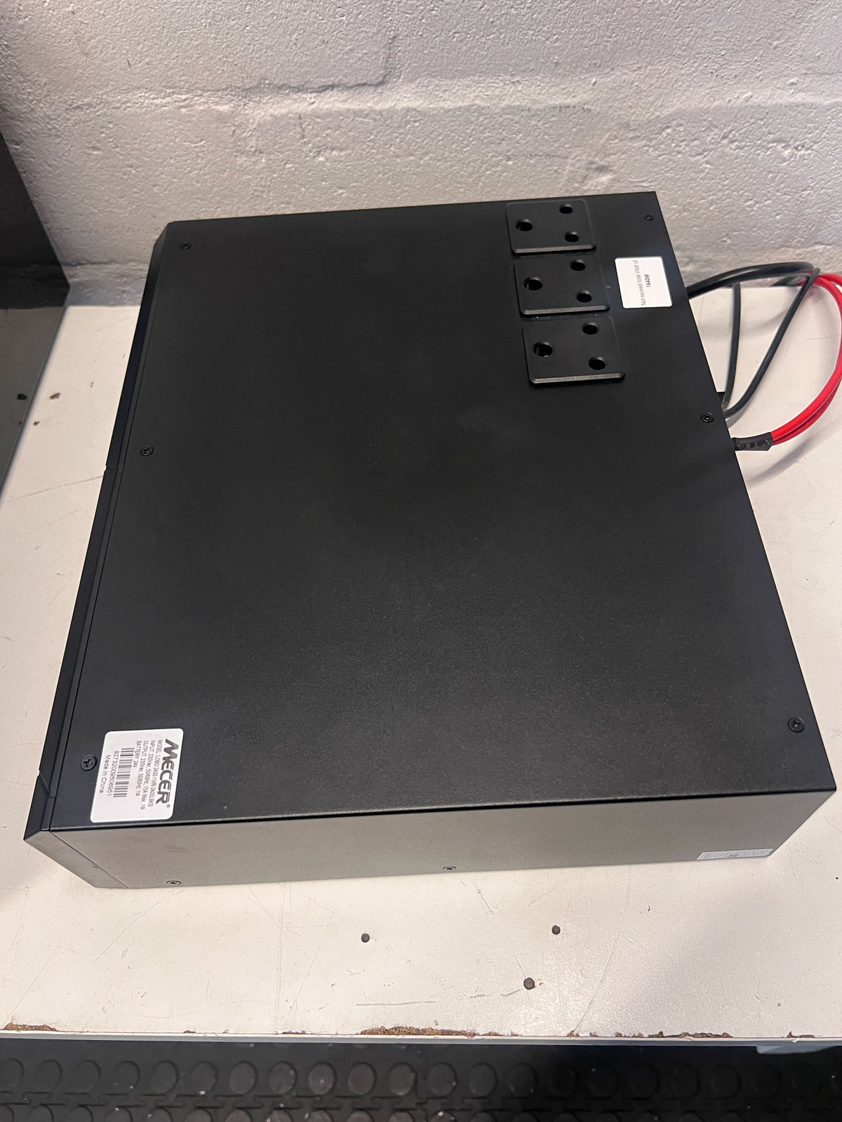 Dual Lithium-ion 24v Battery & Inverter System – 2400VA, Great Condition