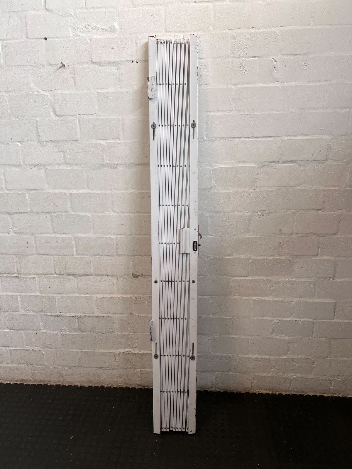 Durable Retractable Security Gate - Expandable Lattice Barrier - 2ndhandwarehouse.com