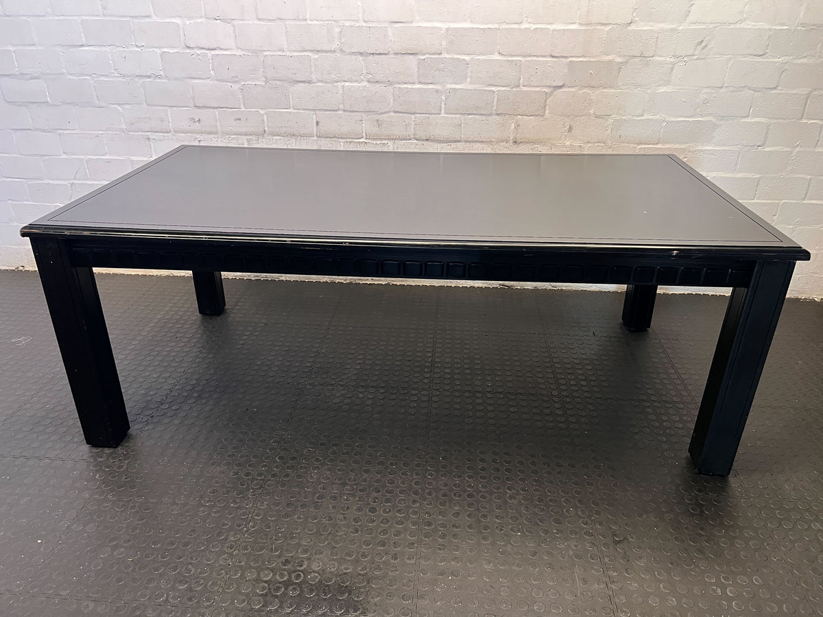Elegant Black Wooden Dining Table with – Minor Scratches - 2ndhandwarehouse.com