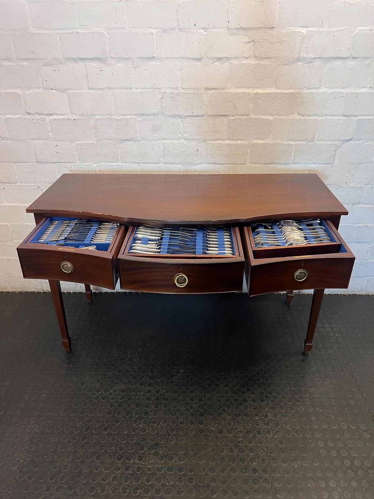 Elegant Bow-Front Mahogany Console Table with Drawers - 2ndhandwarehouse.com