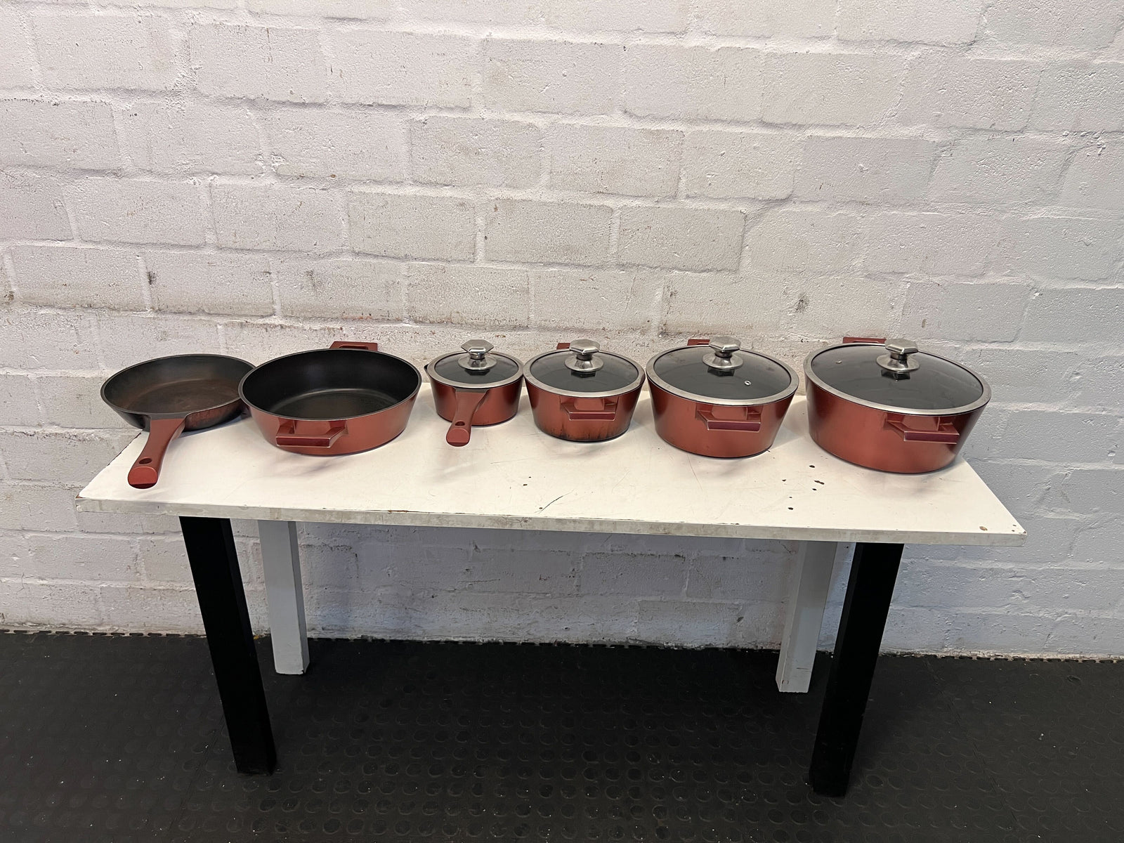 Royalty Line Elegant Copper Cookware Set with Lids – 6 Pieces, Minor Wear