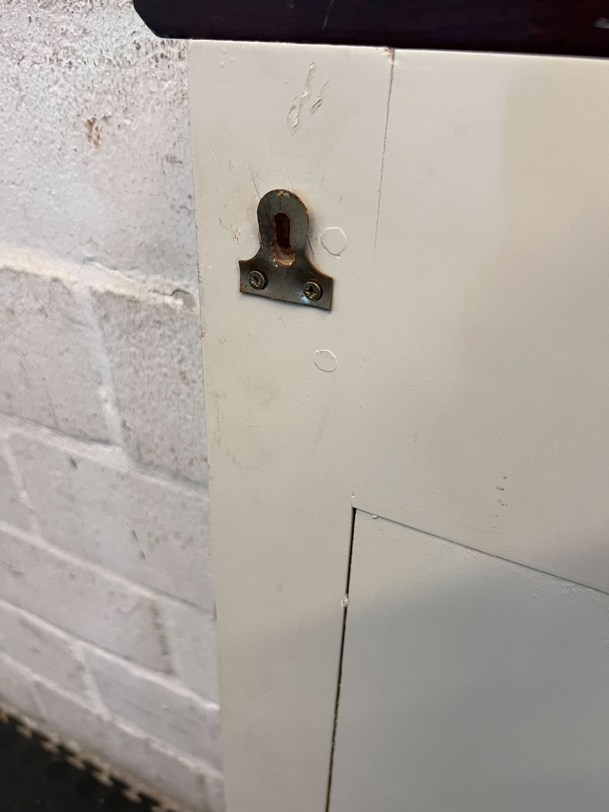 Elegant Cream Panel Radiator Cover with Dark Wood Top