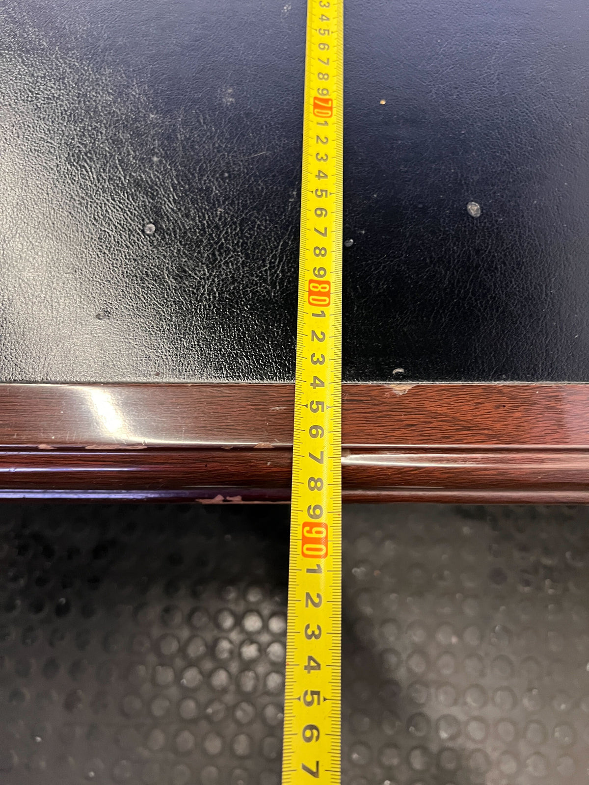 Elegant Executive Dark Wood Office Desk - Need assembling - 2ndhandwarehouse.com