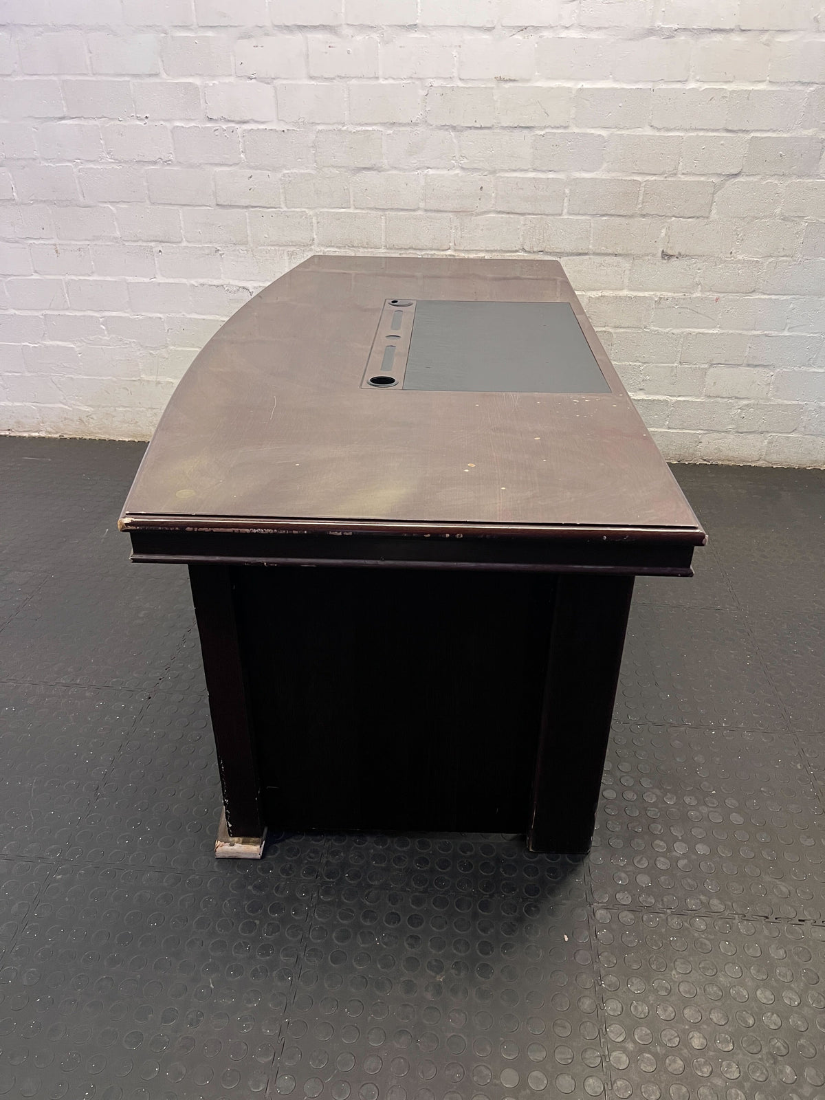 Elegant Executive Dark Wood Office Desk - Need assembling - 2ndhandwarehouse.com
