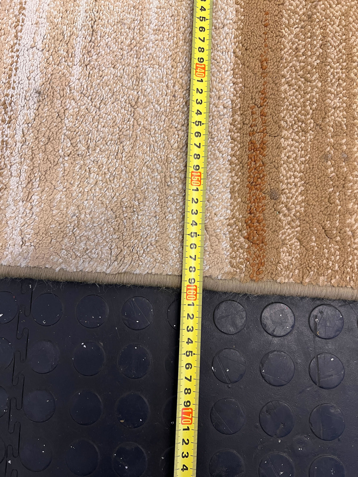 Elegant Multi-Color Geometric Area Rug - Soft and Durable 2.2 x 1.6