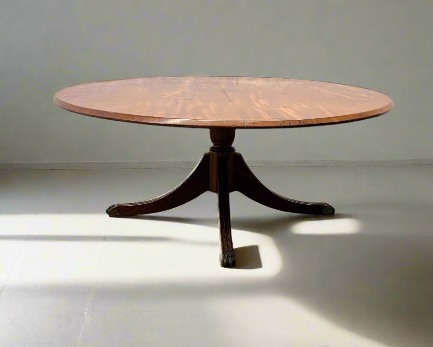Elegant Round Wooden coffee Table – Classic Design, Minor Scratches