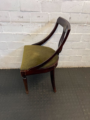 Elegant Vintage Mahogany Chair with Green Upholstery - Minor Wear - 2ndhandwarehouse.com