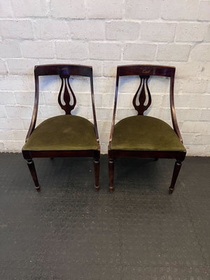 Elegant Vintage Mahogany Chair with Green Upholstery - Minor Wear - 2ndhandwarehouse.com