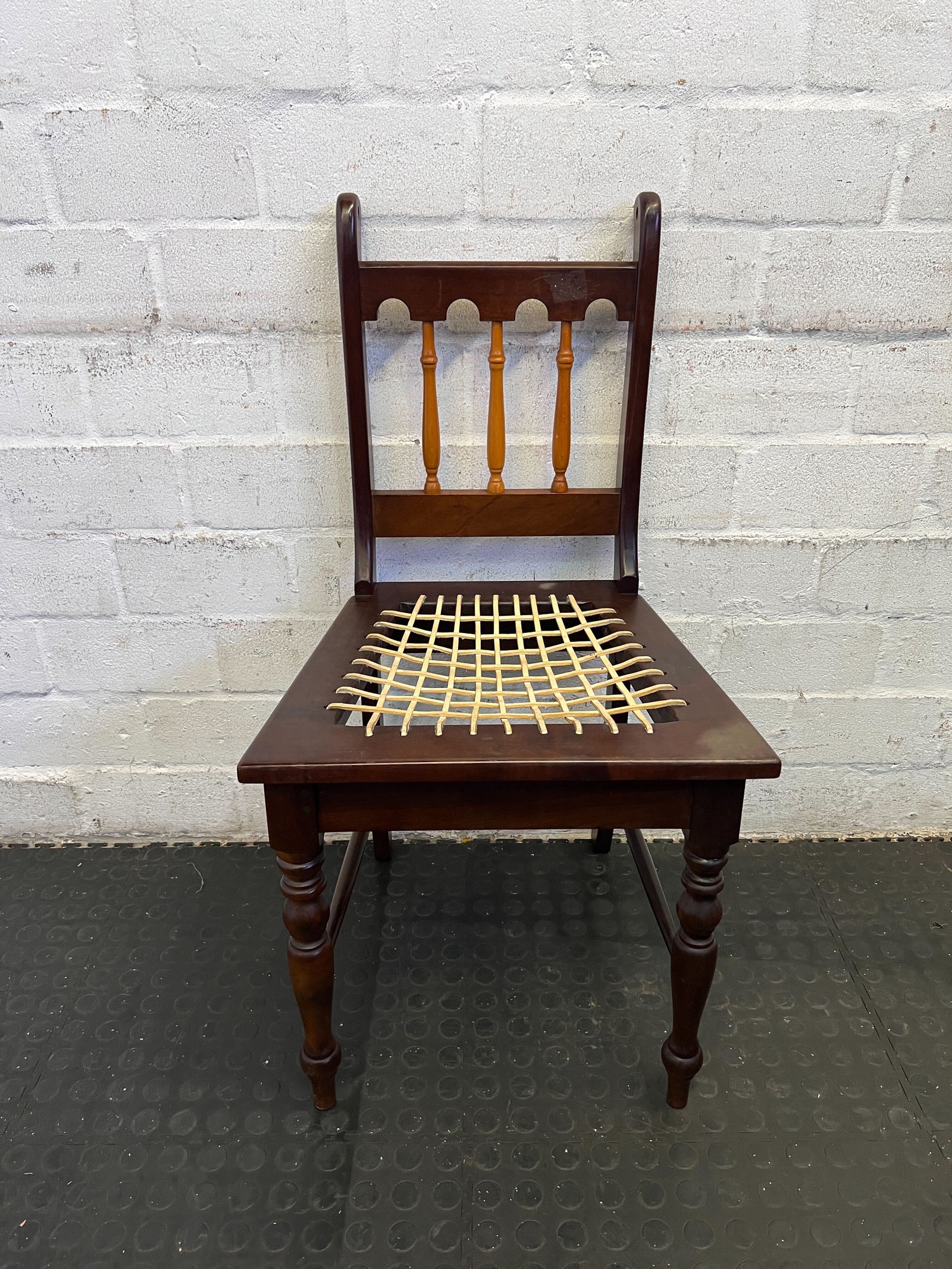 Elegant Vintage Wooden Dining Chair with Woven Seat – Minor Wear - 2ndhandwarehouse.com