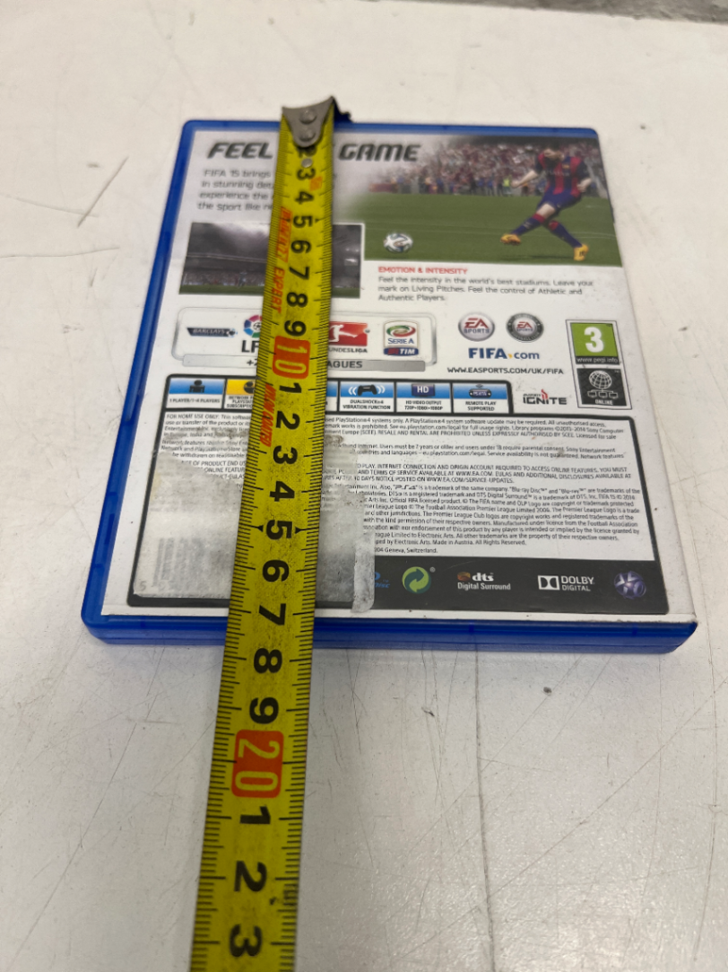FIFA 15 (PS4) - Good Condition, Sticker Residue on Disc - 2ndhandwarehouse.com
