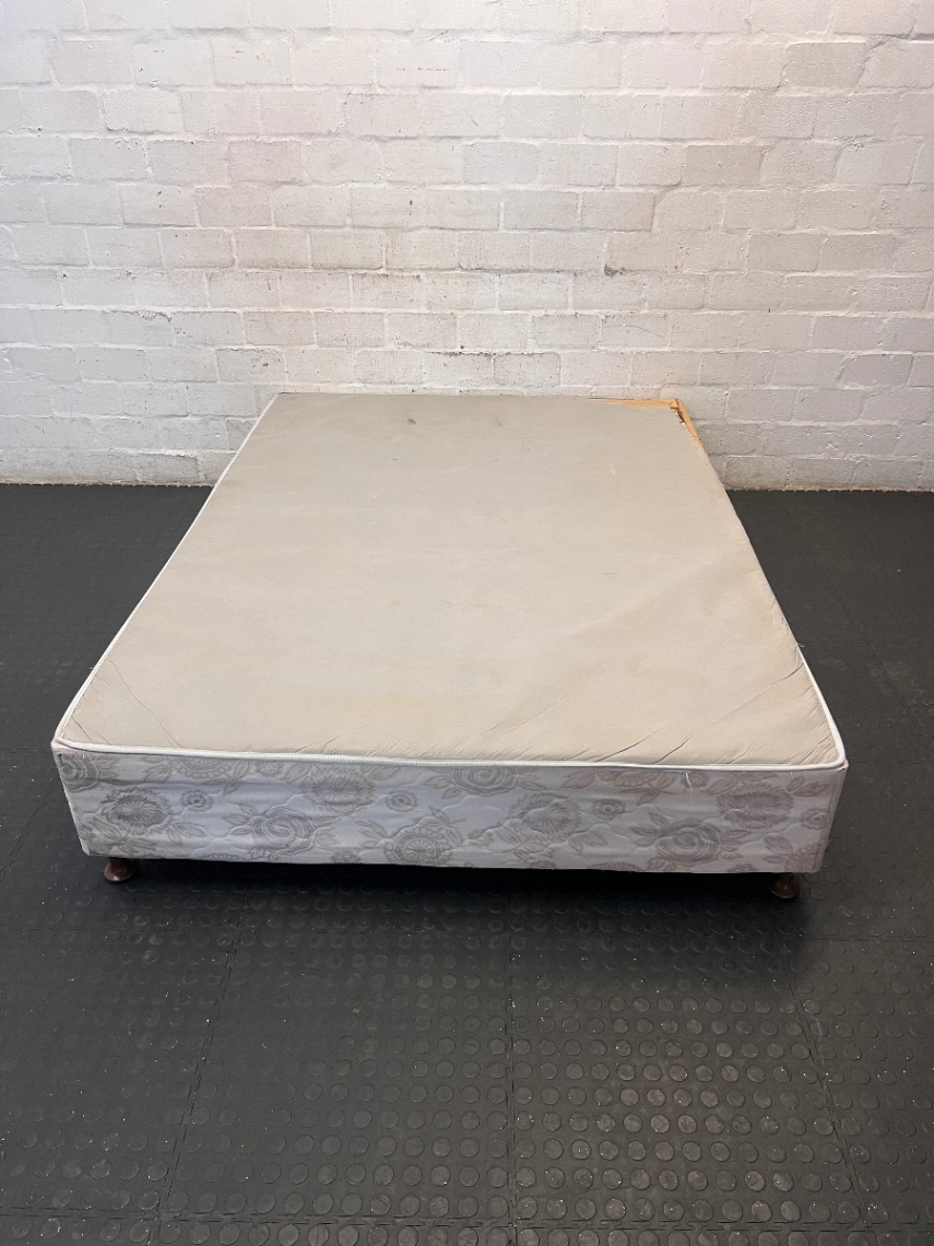 Floral Patterned Double Bed Base - 2ndhandwarehouse.com