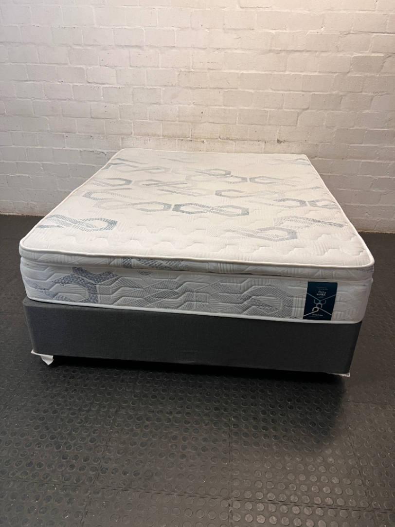 Forty Winks Queen Base Set with Pillow-Top Mattress — Good Condition with No Damage
