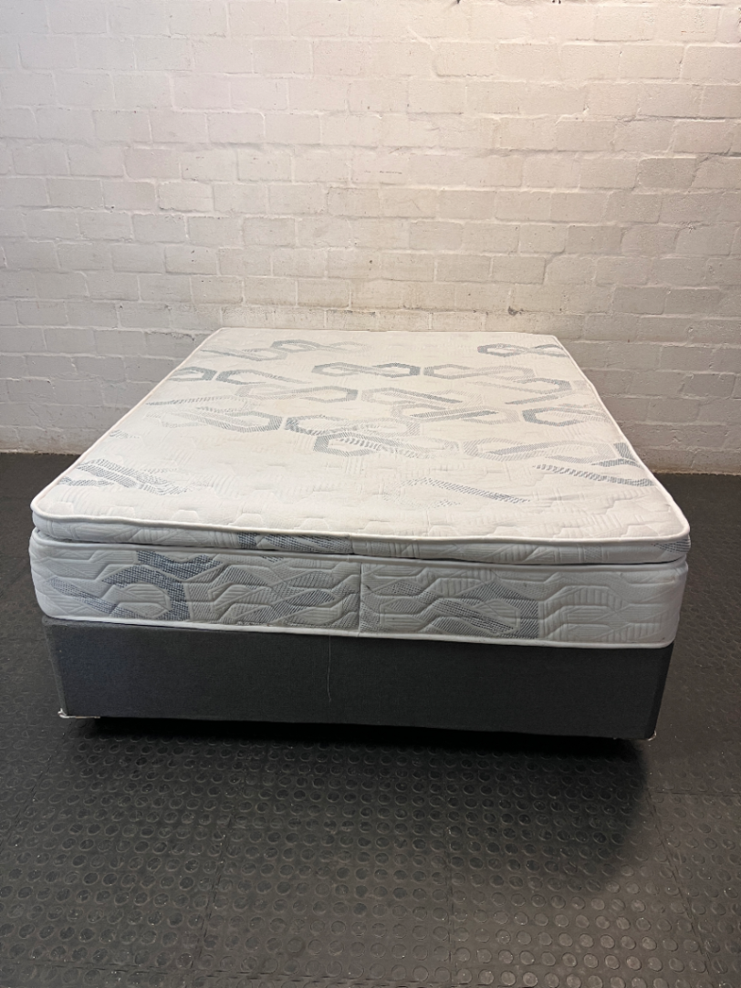 Forty Winks Queen Base Set with Pillow-Top Mattress — Good Condition with No Damage