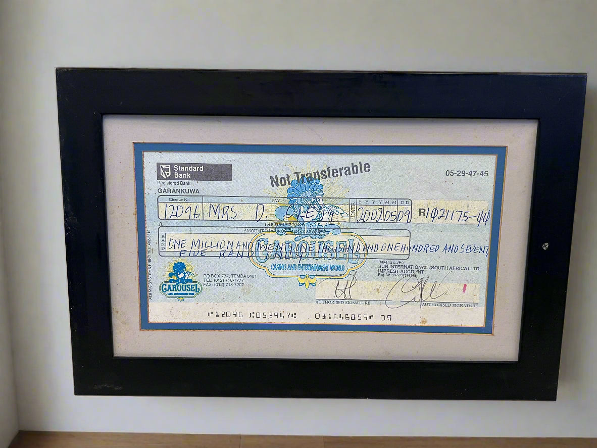 Framed Vintage Casino Cheque - Unique Wall Art Décor