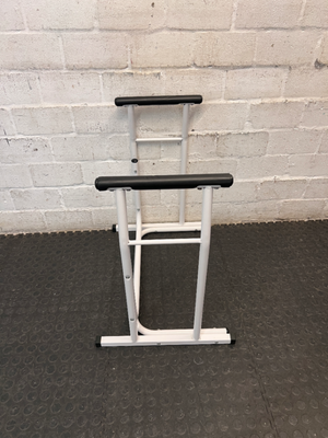 Freestanding Tubular Steel Toilet Support Rail