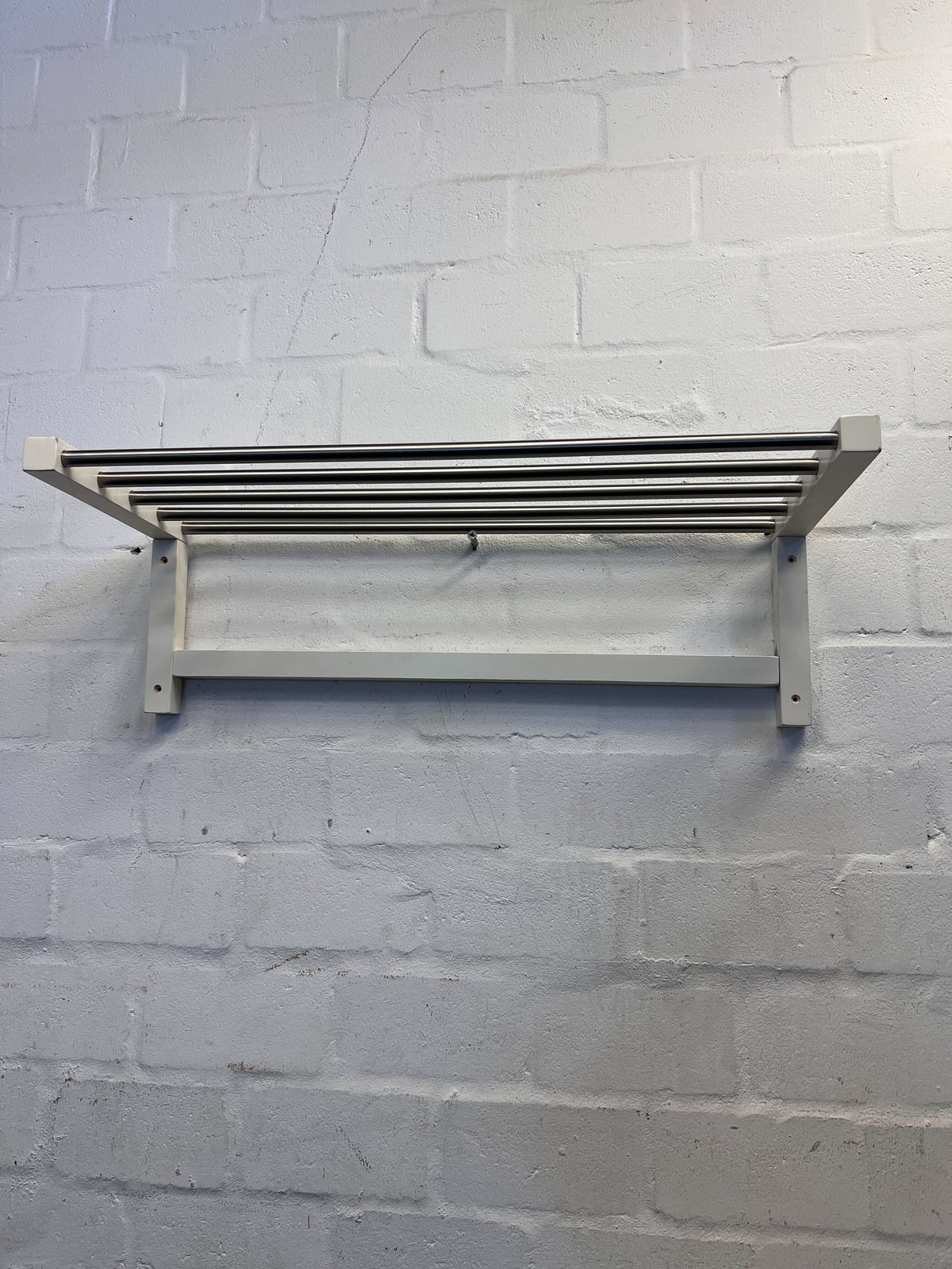 Functional Wall-Mounted Towel & Storage Rack - 2ndhandwarehouse.com