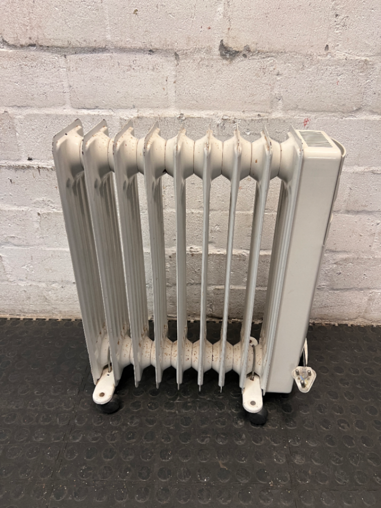 Fust Novamatic Oil-Filled Heater with Castors — Working Order with Visible Wear