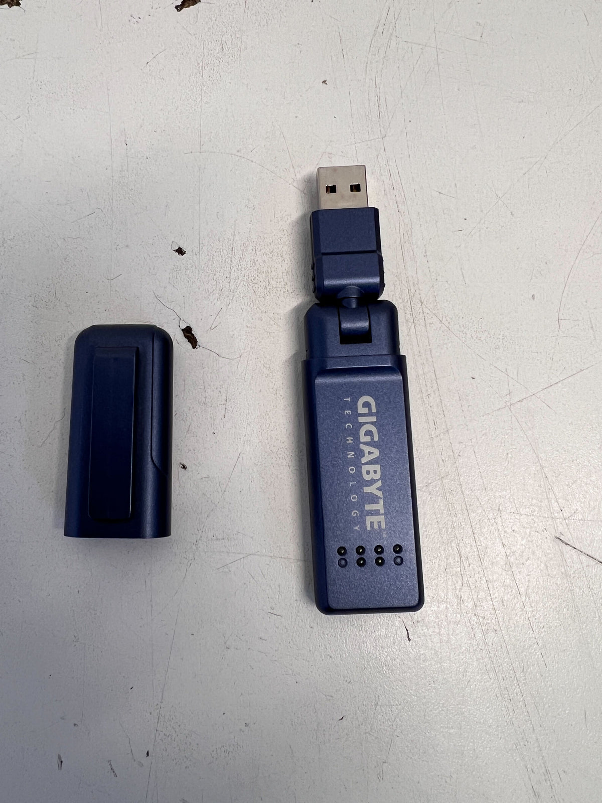 GIGABYTE USB WiFi Adapter - Compact Wireless Network Connector