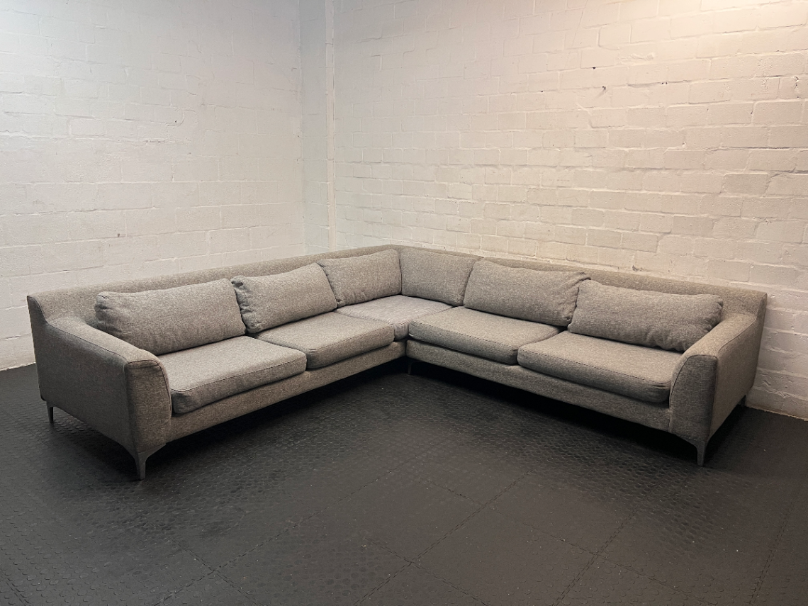 Grey Fabric L-Shape Corner Couch — Very Good Condition - 2ndhandwarehouse.com