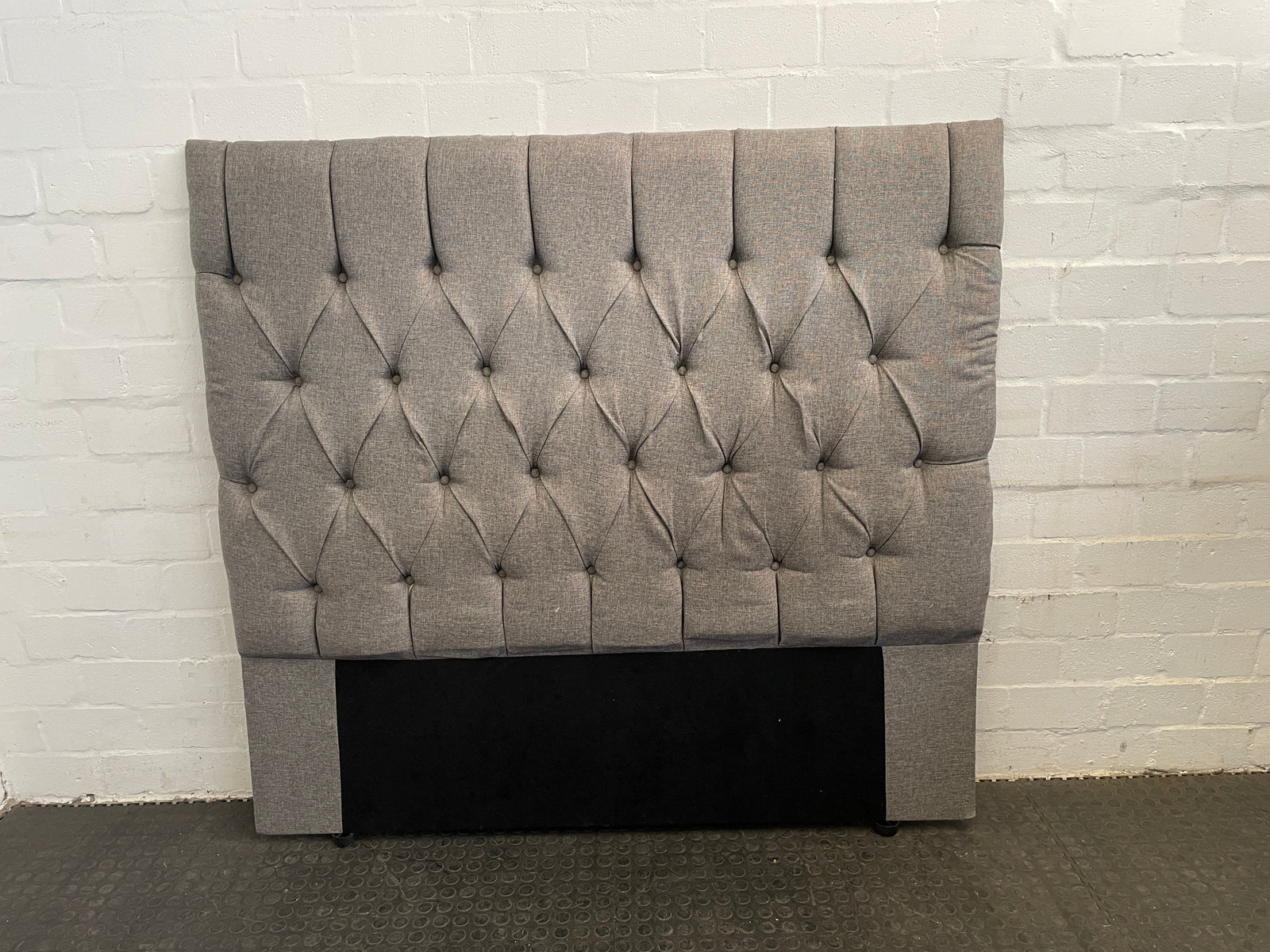 Grey Fabric Patterned Queen Headboard