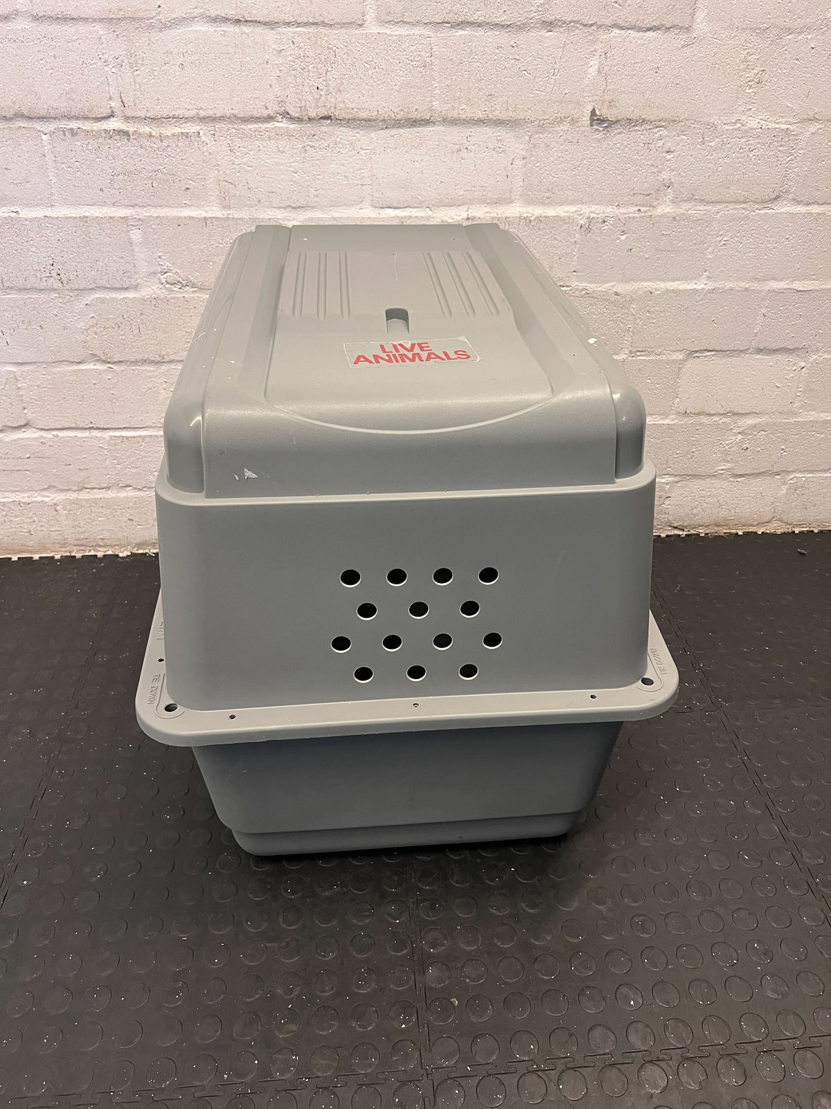 Grey Plastic Pet Carrier with Steel Door 80 BY 55 - Minor Scuff Marks
