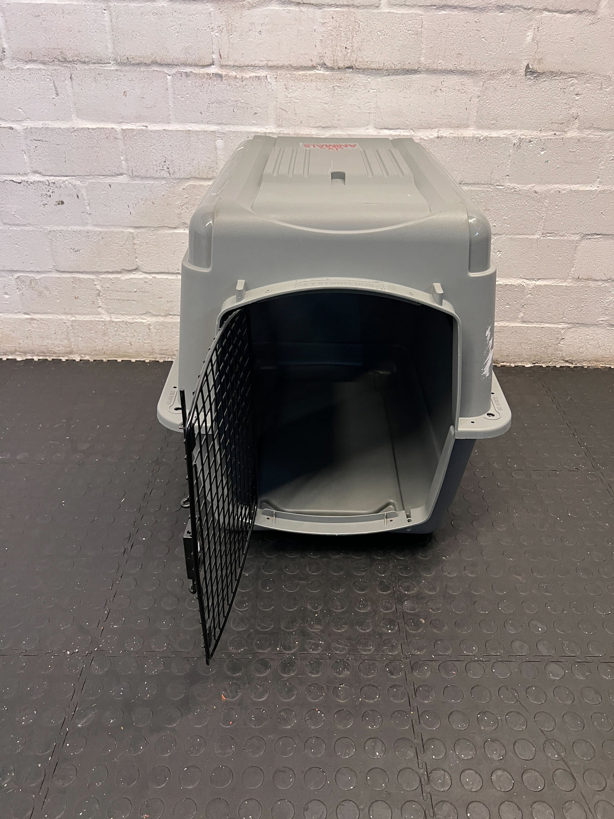 Grey Plastic Pet Carrier with Steel Door 80 BY 55 - Minor Scuff Marks
