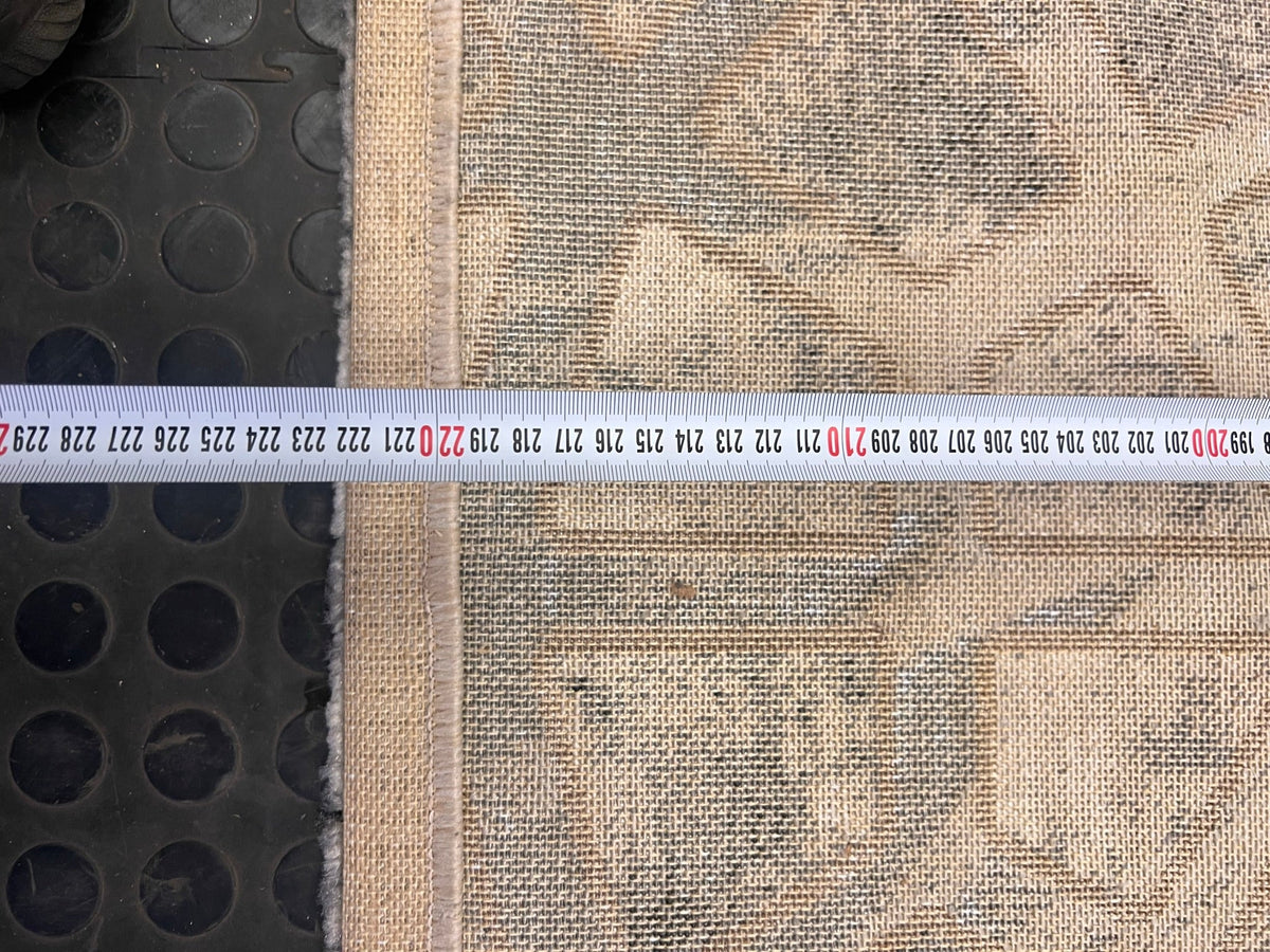 Grey and Beige Decorative Carpet (160cm x 222cm) - PRICE DROP