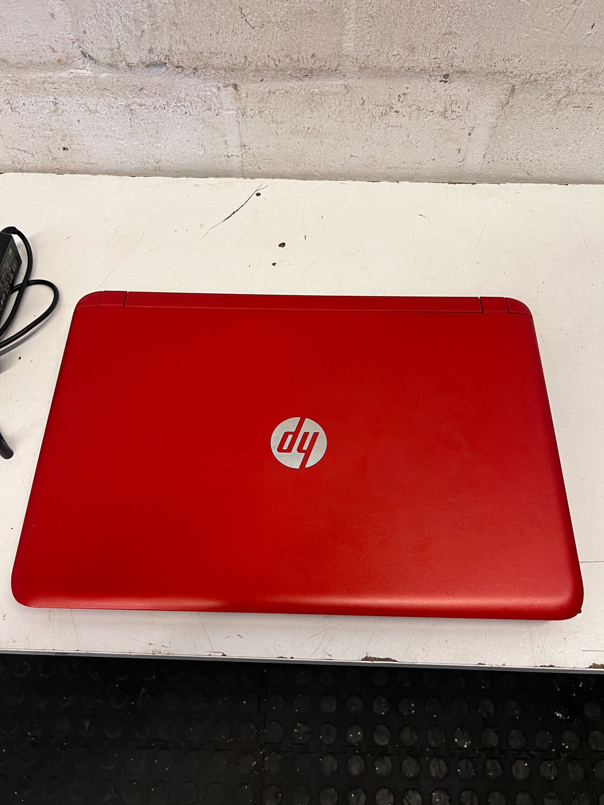 HP Pavilion Red & Grey Laptop - Intel Core i3 - Includes Charger - 2ndhandwarehouse.com