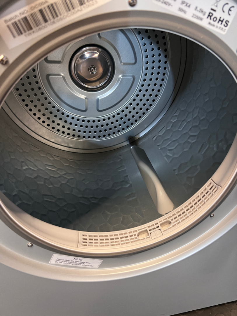 Hisense 8kg Front Load Tumble Dryer in Silver — Good Working Order - 2ndhandwarehouse.com