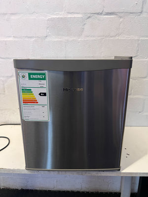 Hisense A+ Energy Mini Bar Fridge - Compact & Stylish - 2ndhandwarehouse.com