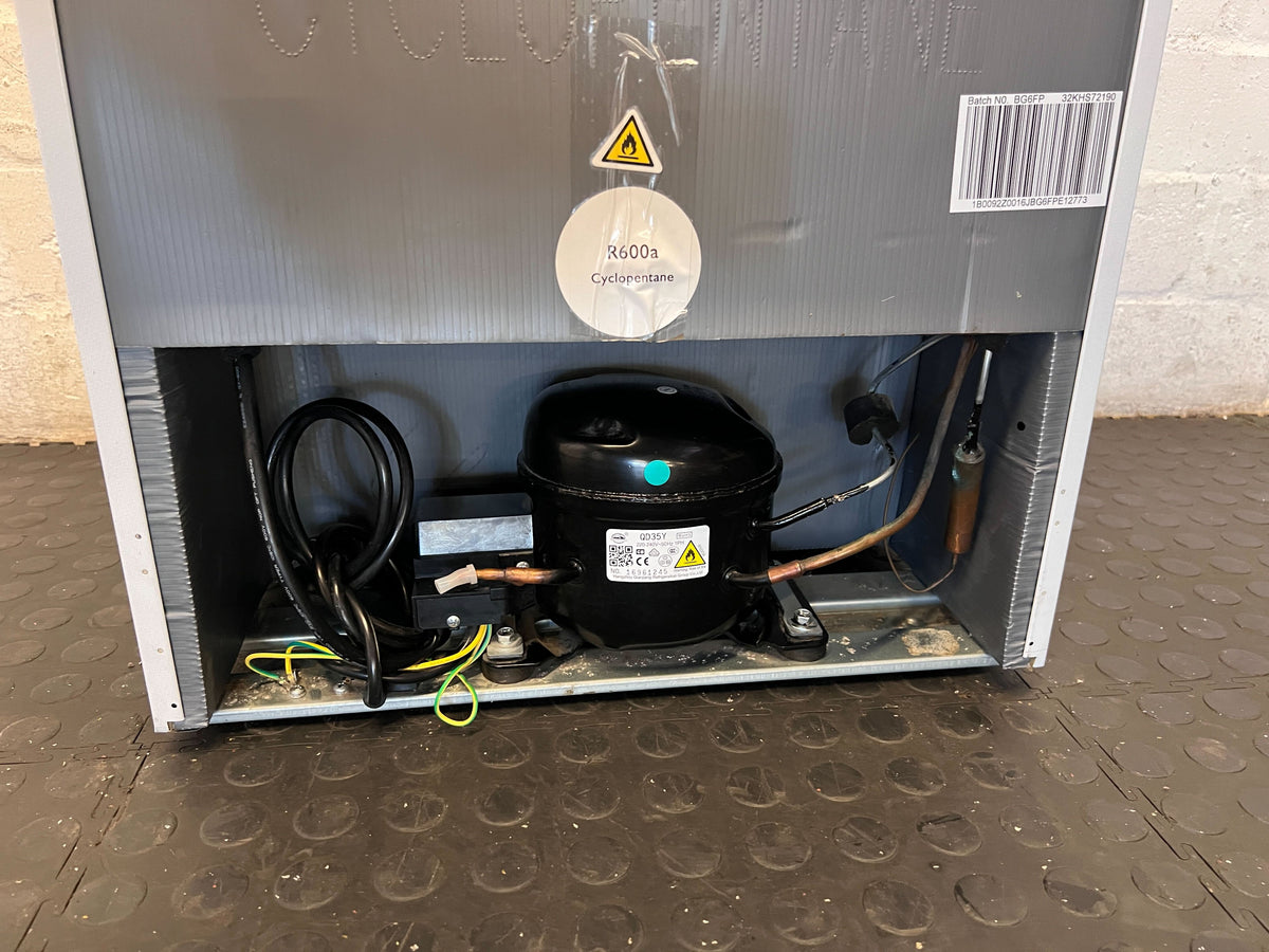 Hisense Compact Bar Fridge - Ideal for Small Spaces - 2ndhandwarehouse.com