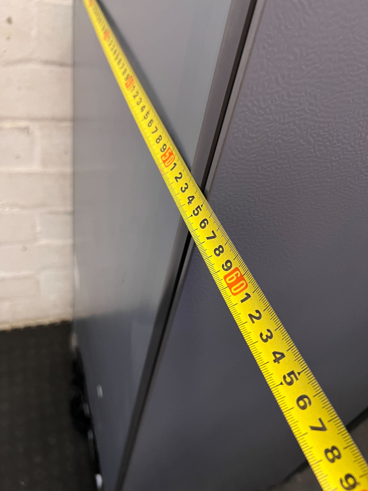 Hisense Dark Grey Fridge Freezer - Modern & Efficient